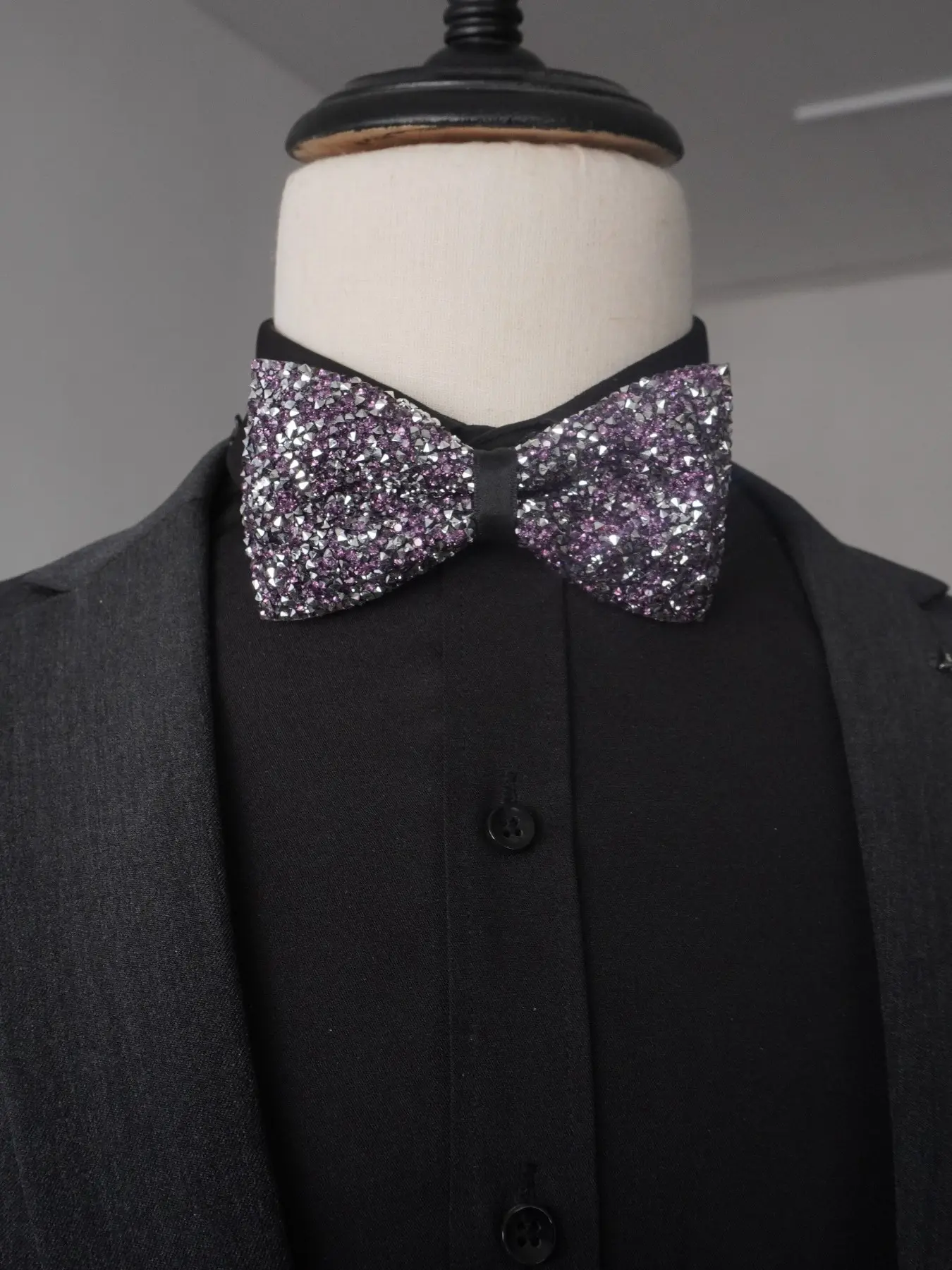 1pcs Full Diamond Bow Decor Tie, Wedding Banquet Party Sparkle Butterfly Knot, Solid Pattern, Regular Width, No Ca Prop 65 Warning