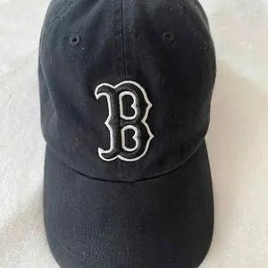 Hat Care Kit with Foaming Cleaner and Brush Ideal for Headwear