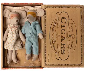 Maileg Mum & Dad Mice In Cigarbox