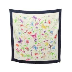 Pre-owned GUCCI Silk Small Leather Goods Scarf