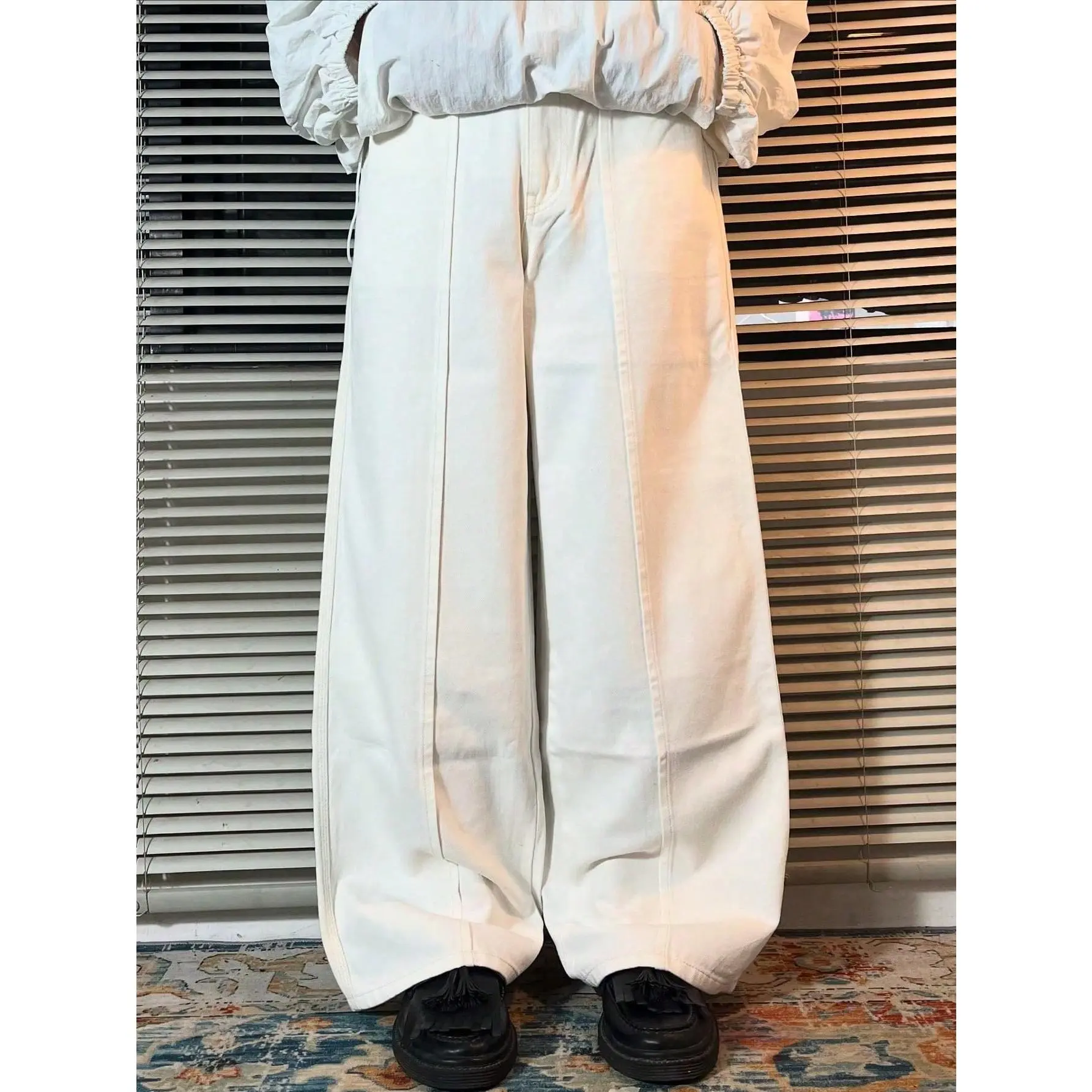 American Retro Off-White Wide Leg Jeans for Men, Loose Straight Drape Floor-Length Casual Pants, Versatile Tailored Denim Trousers