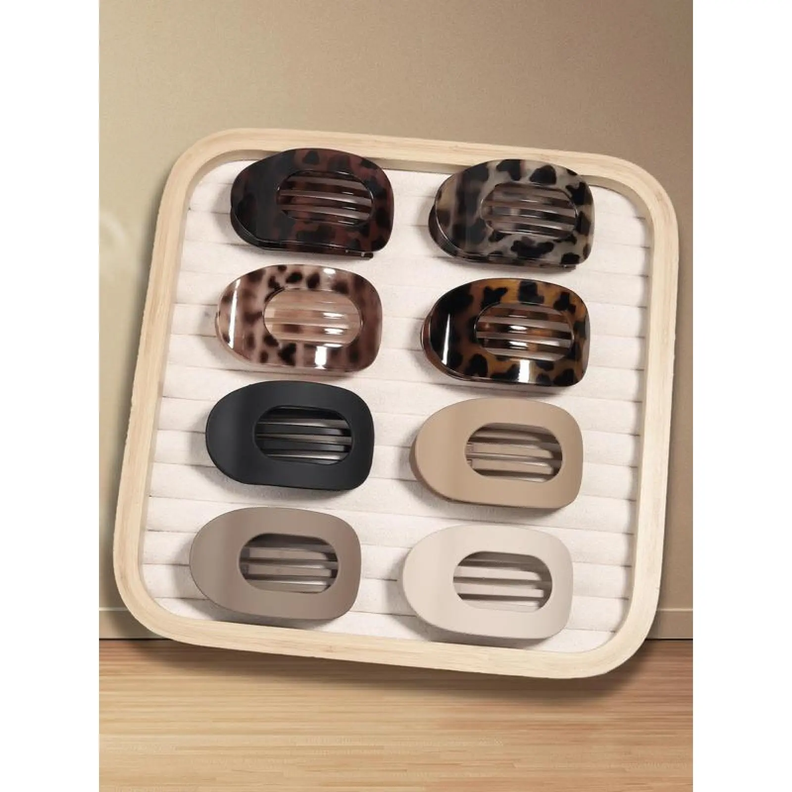 Women's 4-Count Leopard Print Flat Claw Hair Clips - Decorative Hair Styling Accessories for Daily Casual, Christmas, Back to School, Easter (Colors Shipped Randomly)
