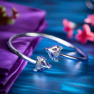 Full Silver S999 Bracelet Sterling Silver Bracelet Ladies' Bracelet To Send Girlfriend Gifts Holiday Gifts Silver Weighs 13 Grams/0.45 Ounces.