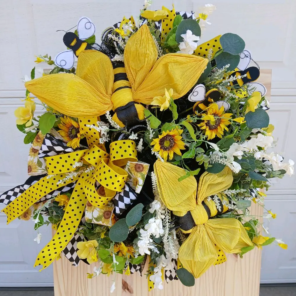 Large Bumble Bee Sunflower Wreath for Front Door