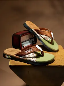 Men's New Summer Printed Retro Woven Strap Flip‑Flops, Flexible & Snug, Quick‑Drying Non‑Slip Beach Holiday Slippers