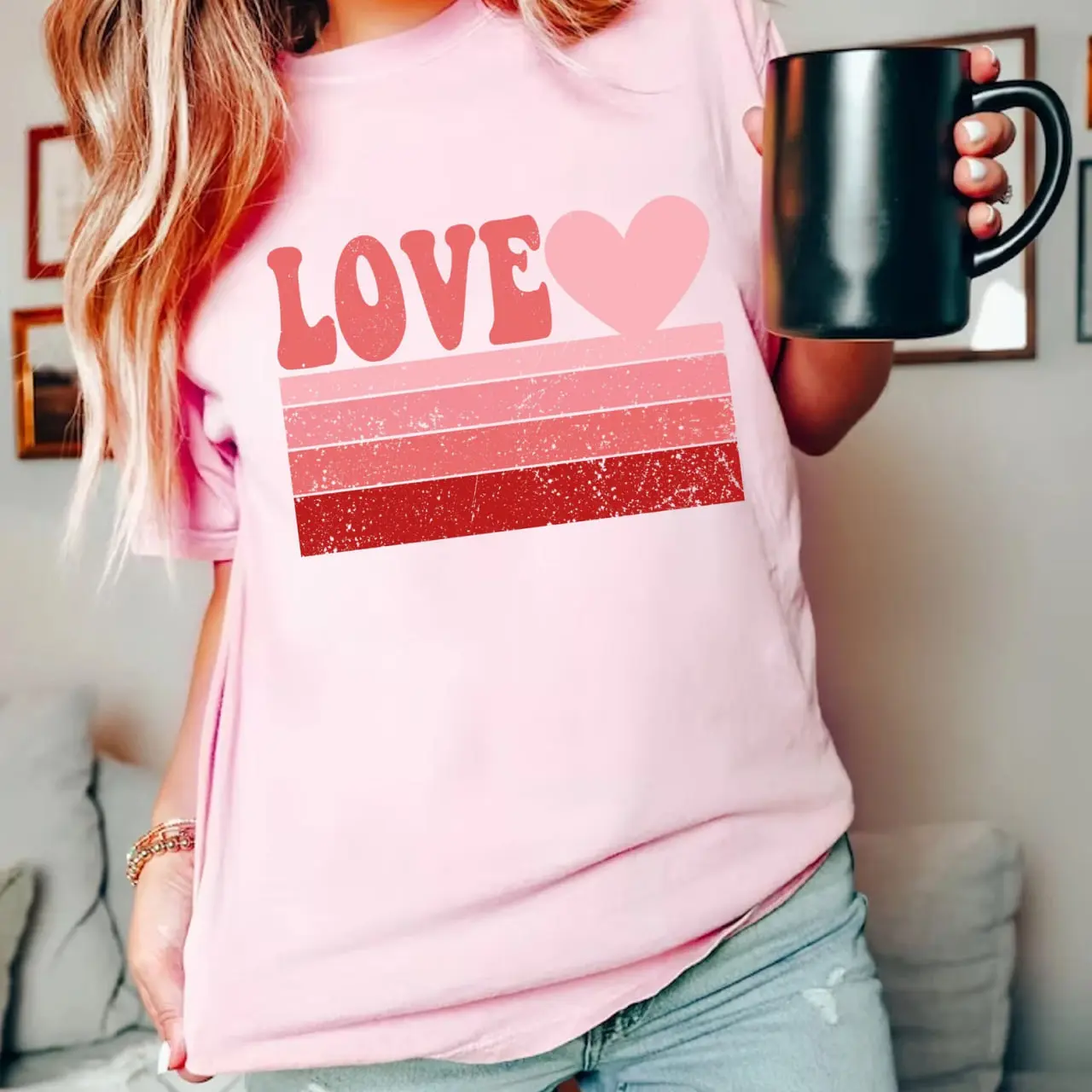 Retro Love Valentine T-Shirt, Valentines Day T-Shirt, Vintage Valentine Shirt, Valentines Gift, Heart Love Valentine Shirt