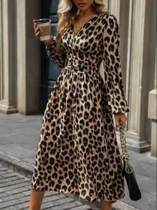 Women's Casual Long Sleeve Dress, Leopard Print Design, Elegant Comfort Fit, Daily Wear Preferred, Perfect for Everyday Use, Womenswear