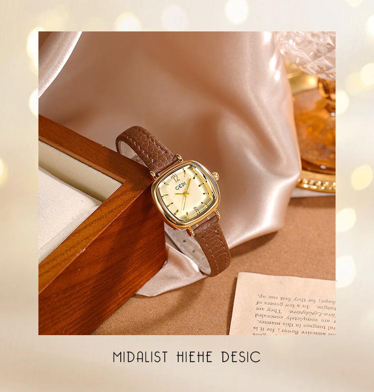 GEDI Vintage Oval Leather Watch for Women - Small Dainty Quartz Wristwatch, Minimalist Ancora Red Aesthetic Watch