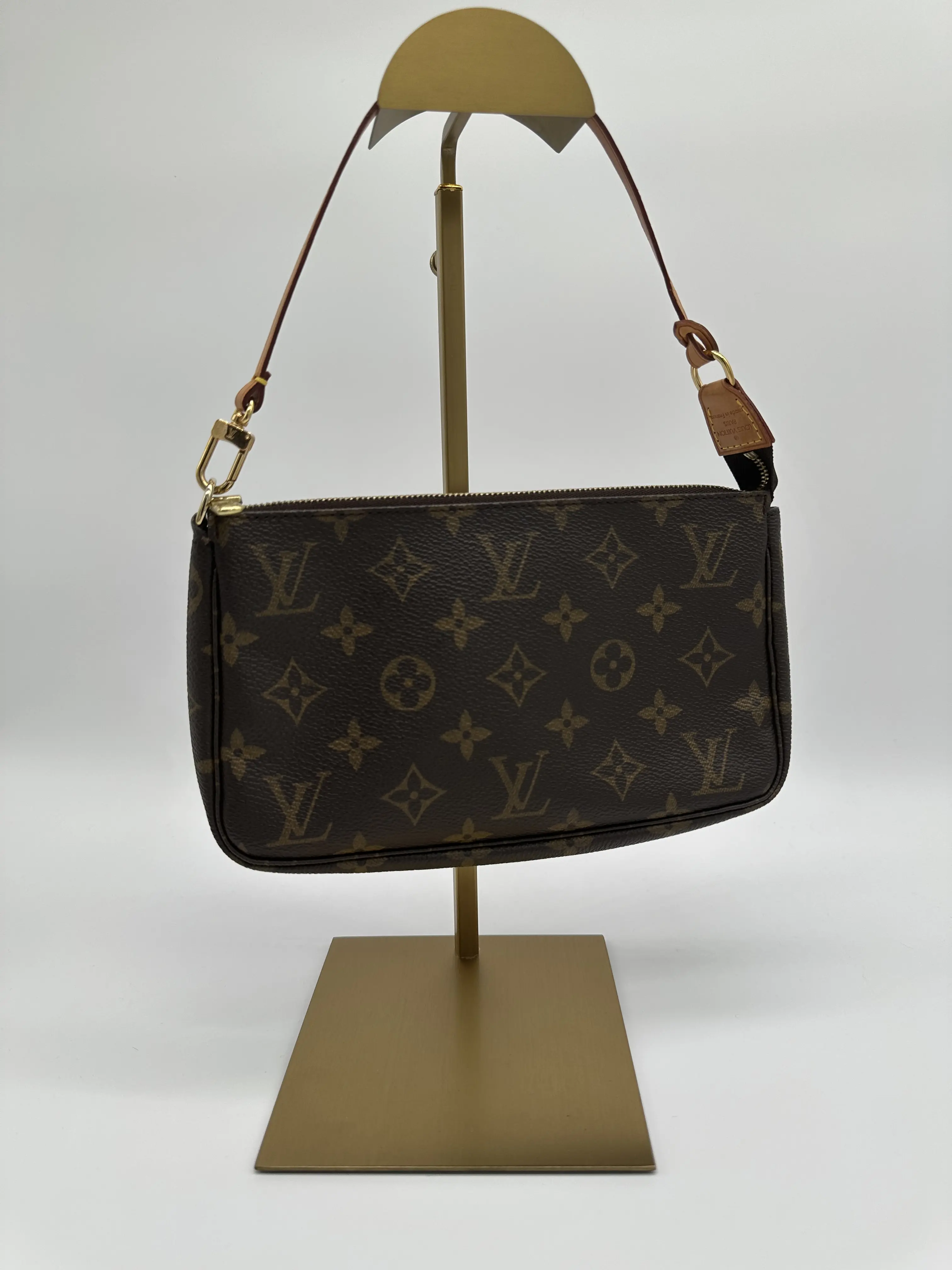 Pre-owned Louis Vuitton Coated Canvas and Vachetta Leather Shoulder Bags Vintage Classic Monogram Coated Canvas Pochette