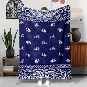 1Pc Paisley Pattern Flannel Throw Blanket - Soft, Tear-Resistant, Reversible Bohemian Style For Couch, Nap, Travel, And Camping - Blue And White Multipurpose Blanket For All Seasons, Camping Accessory |     Decorative Throw |     Soft
