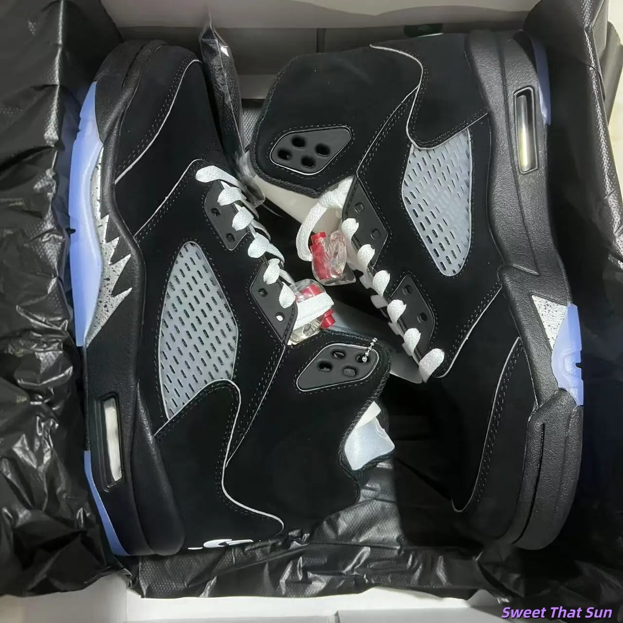 Brand New Sealed with Original Shoe Box Unisex Matte Black Suede Grey Ice Blue Three-Tone High Top Basketball Collectible Sneakers Breathable Mesh Transparent Crystal Rubber Outsole Dark Vintage Streetwear Daily Athletic Footwear Teen Fashion Casual Shoes