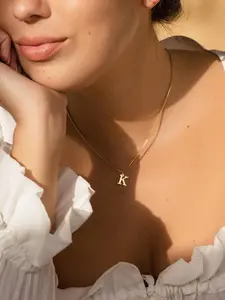 Simple Letter Detail Pendant Necklace, Initial Letter Necklace, Stainless Steel Jewelry for Party, Daily Clothing Decor, Trendy All-match & Exquisite Jewelry for Birthday Gift without Box