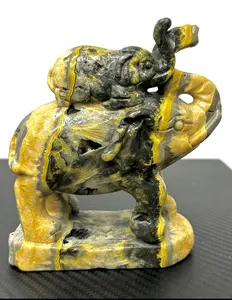 Kelsey(3942)gc.Bumblebee carving piece