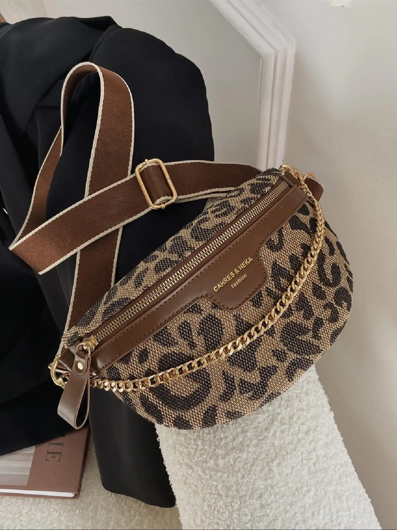 Women's Fashion Leopard Pattern Fanny Pack, Casual Versatile Zipper Chest Bag for Daily Used, Trendy All-match Sling Bag, Waist Bag