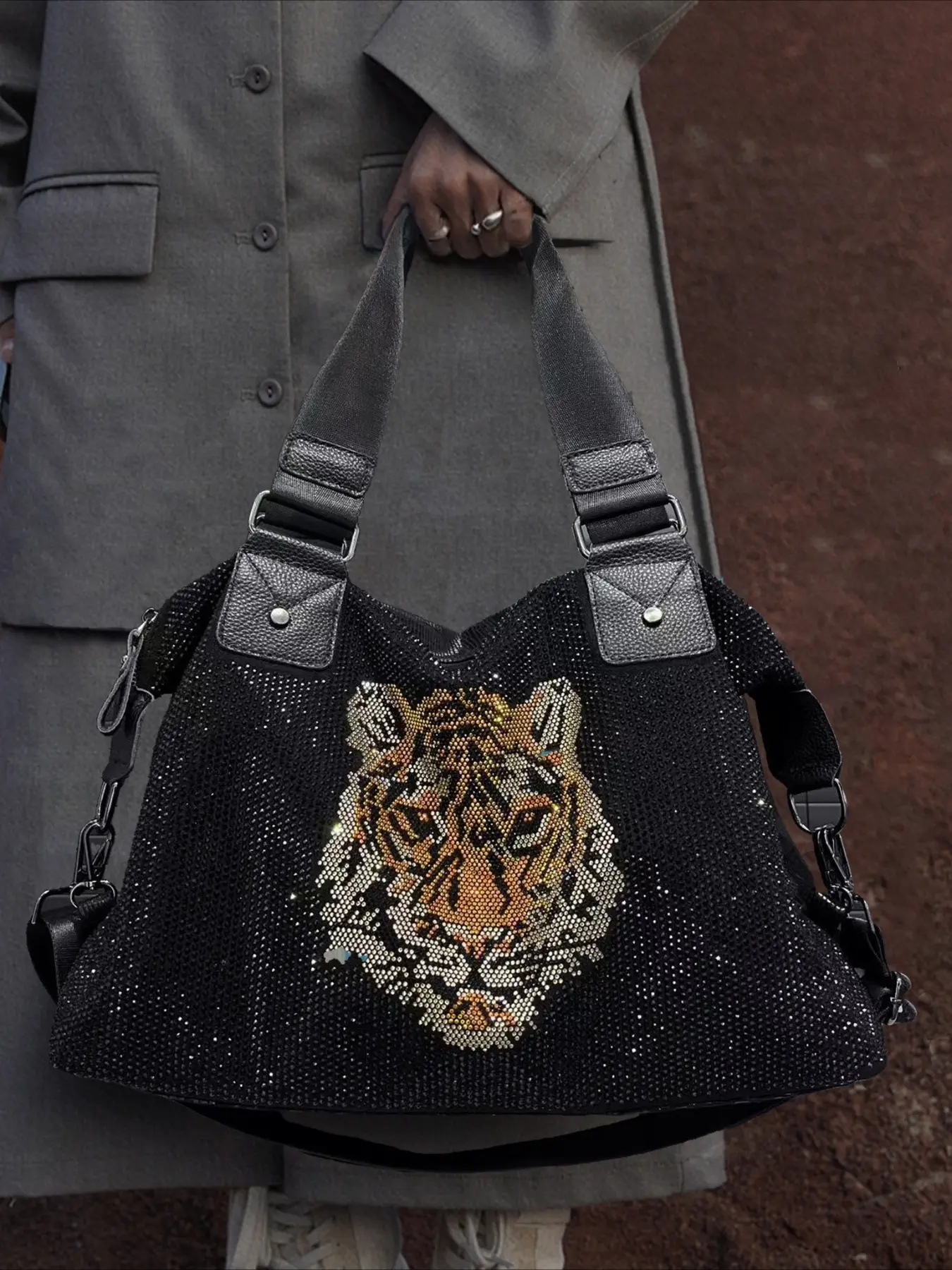 Ladies' fashionable and gorgeous diamond studded shoulder bag with elegant animal patterns, Versatile Shoulder Bags, suitable for banquets and commuting as a crossbody bag, Handbag Shoulder Bag, Crossbody Purses, Crossbody Shoulder Purse