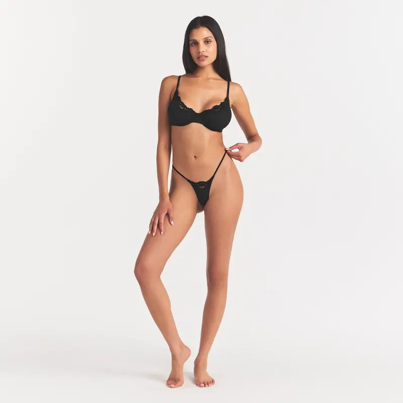 SKIMS FITS EVERYBODY LACE STRING THONG