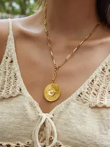 Ladies Ribbed Compass Flower Camellia Pendant Stainless Steel 18k Gold Plated Waterproof Anti Allergy Modern Classic Trendy Versatile For Daily Use Casual Jewelry Daily Wear Necklace