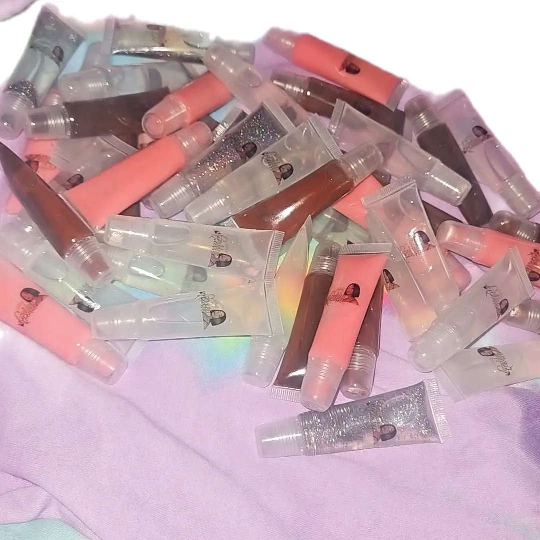 Handmade Vegan Lipgloss - Durable and Long-Lasting Formula - Ideal for Everyday Use Cosmetic