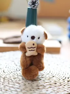 Cute Plush Seal Keychain, Soft Stuffed Toy Accessory, Fuzzy Keychain, Ideal Gift for Kids & Adults, Perfect for Bags & Keys, Adorable Animal Charm