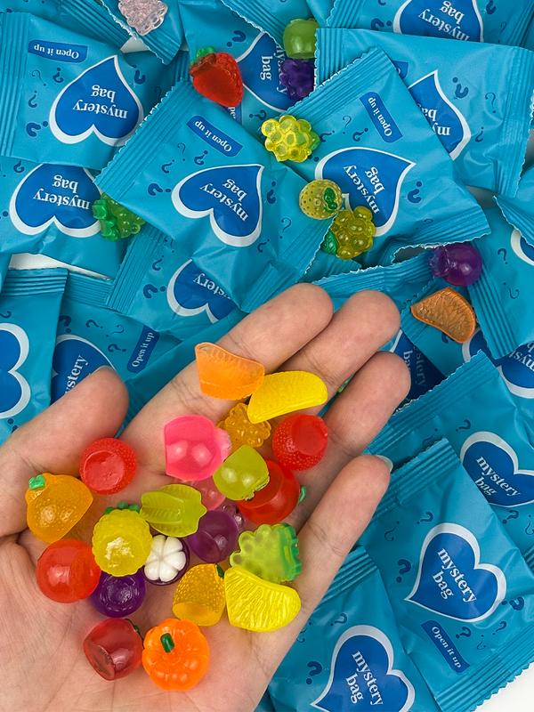 55PCS/12PCS Random Mini Resin Fruit/Animal, Colorful Decorating Ornaments, Figurine, Miniatures, Luminous Resin Decoration Items, Creative Decorations for Home Office Desk, Home Decor Accessory, Acrylic Decoration Sculptures, Christmas Gift