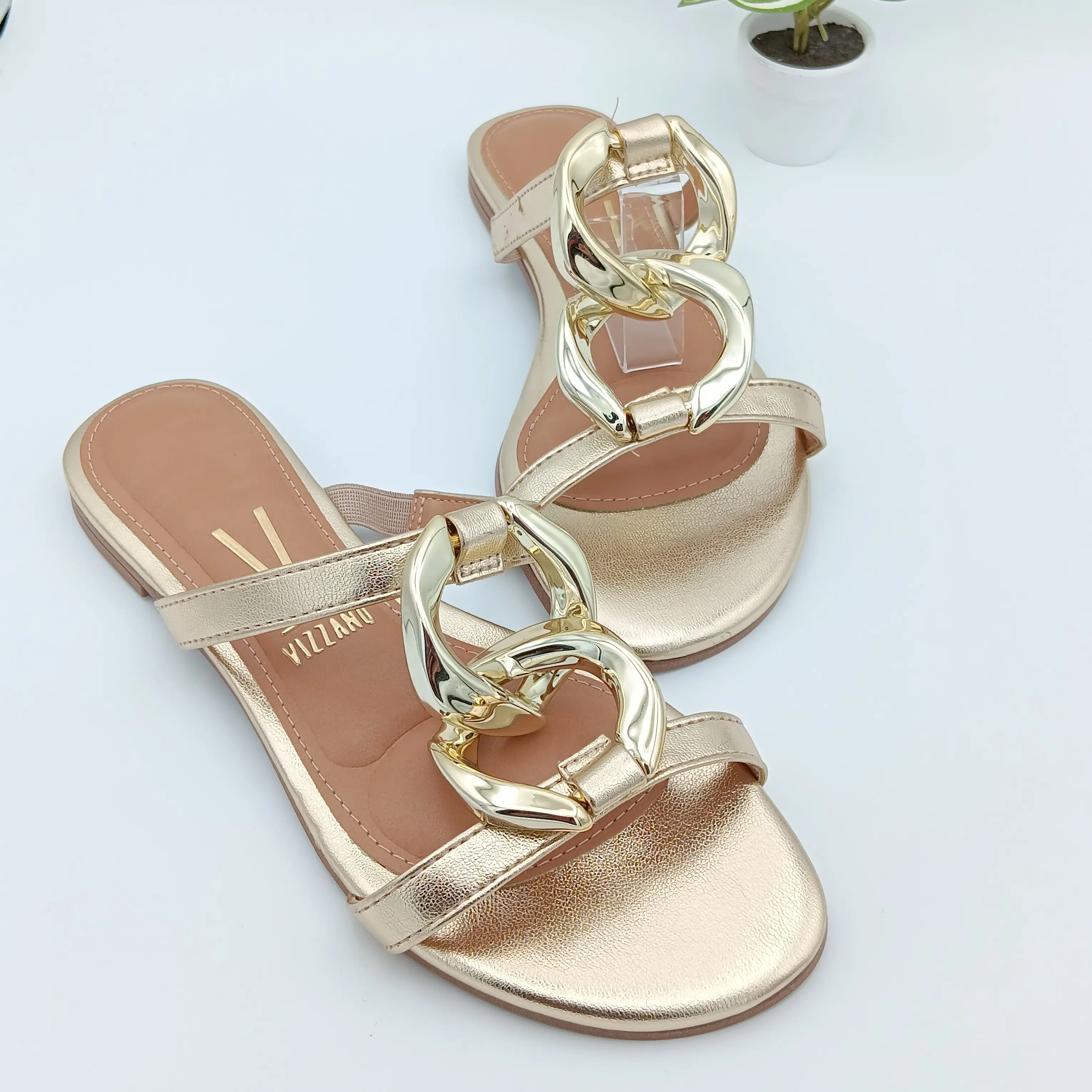 Golden Vizzano sandals with chain design Golden Vizzano sandals with chain design