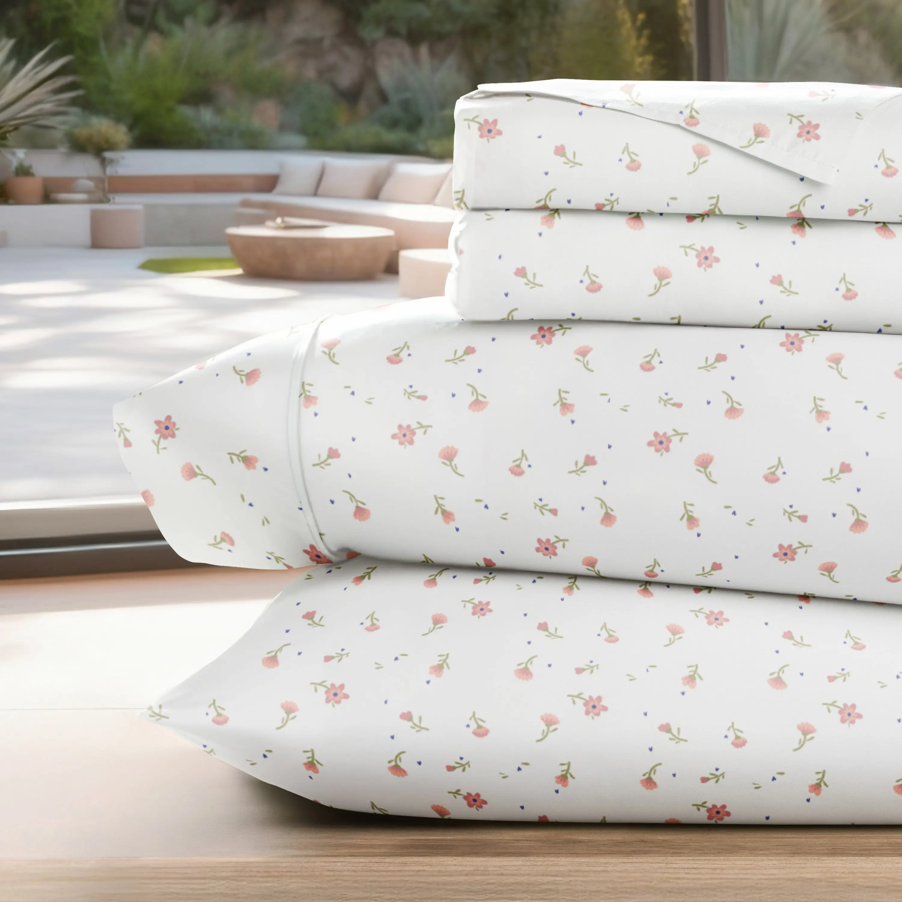 Soft Floral Pattern 4-Piece Sheet Set
