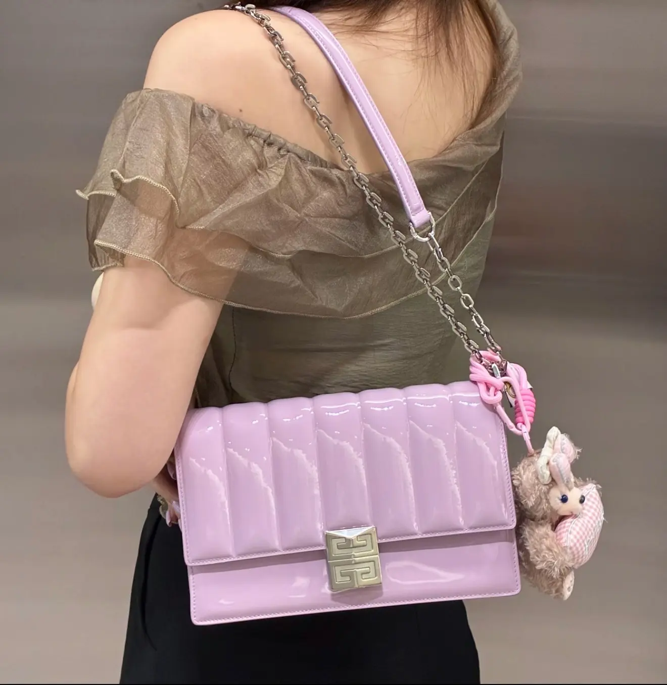 Pre-owned GIVENCHY Pastel Lavender Glossy Patent Vertical Quilt 4G Logo Flap Bag Dual Strap Silver Chain + Matching Leather Shoulder Crossbody Bag