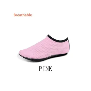 Ultra-Lightweight Beach Socks, Quick-Dry Breathable Anti-Slip Anti Slip Texture Swimming Socks for Men & Women, Invisible Wear, Unisex Design, Aqua Socks