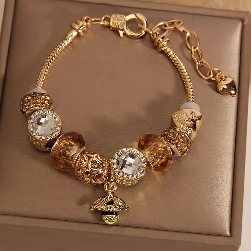 14K gold + bee pendant