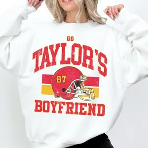 Go Taylor’s Boyfriend Sweatshirt