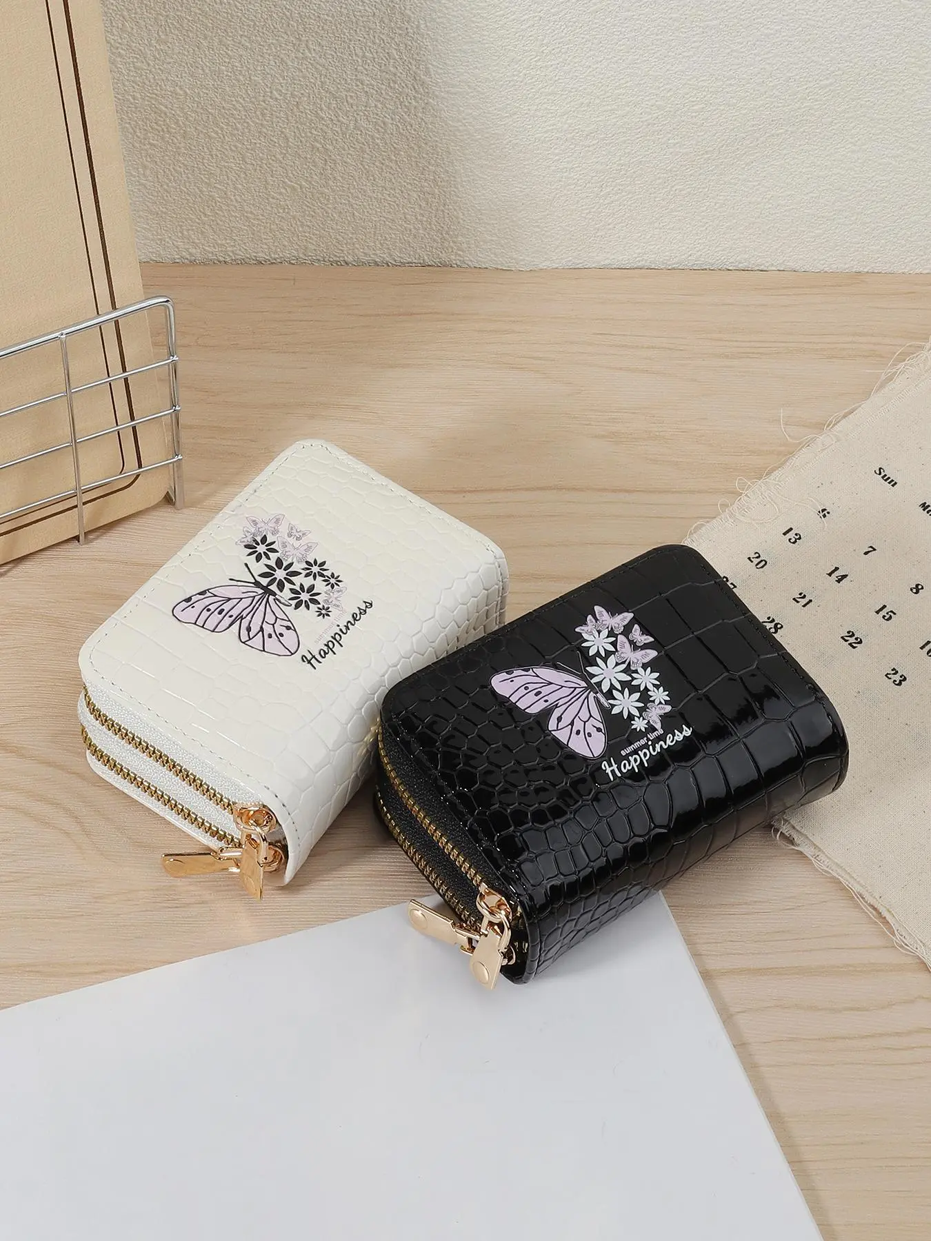 Women's Butterfly & Letter Pattern Zipper Short Wallet, Fashionable Crocodile Embossed Card Holder, Casual Versatile Coin Purse for Daily Used