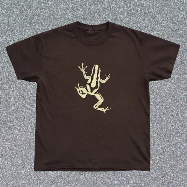 Tree Frog Graphic Tee, Amphibian Nature Graphic Apparel, Indie Aesthetic Nature Clothes