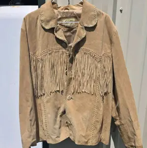Suade Tan Fringe Jacket with Horn Buttons and Long Sleeves for a Classic Look size large