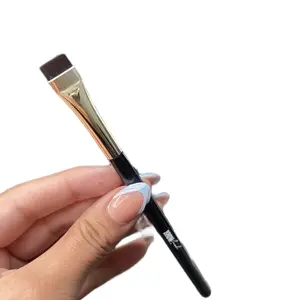 Flat Concealer Brush for Flawless Makeup Application