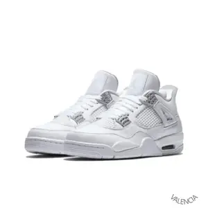 2017 Metallic White Fashion Retro Trend Casual Versatile Sports Mid-Top Basketball Shoes