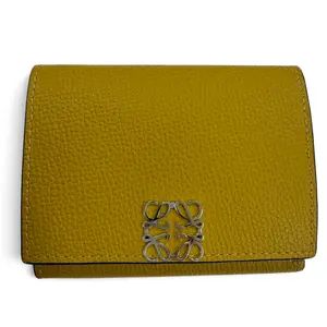 Pre-owned Loewe Calfskin Small Leather Goods Anagram Grain Calf Trifold Wallet