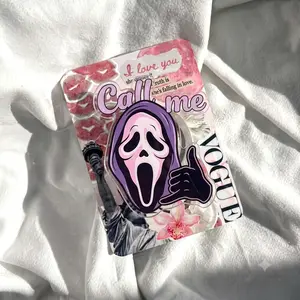 Retro 90s Slasher Phone Grip - Funny Call Me Ghost Phone Stand - Cute Lavender Purple Acrylic Griptok - Aesthetic Pastel Goth Accessory - Unique Birthday Gift for Her