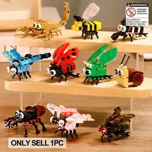 Mini Insect Animal Building Block Set, Creative Building Blocks, Includes Bees, Butterflies, Dragonflies, Perfect Birthday or Christmas Gift, Plastic Figurines, Building Block Model