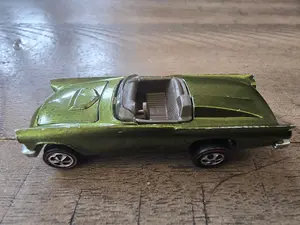 1969 HOT WHEELS REDLINE CLASSIC '57 T-BIRD OLIVE 1:64 DIECAST 2 3/4" CAR -USA