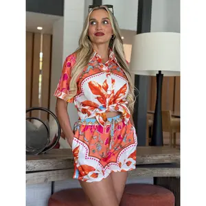 Tropical Baroque Print Set – Orange Resort Shorts Look