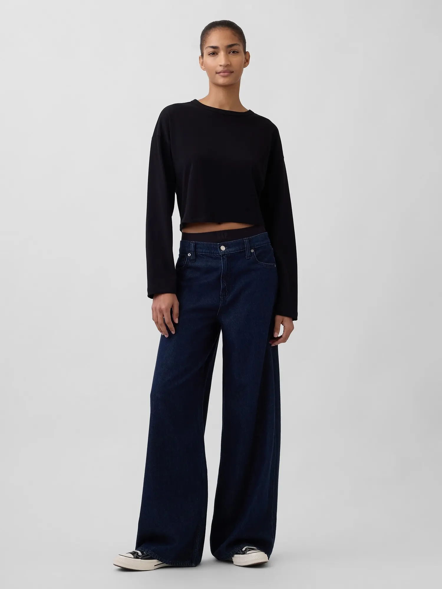 Gap Women's Mid Rise UltraSoft Baggy Jeans