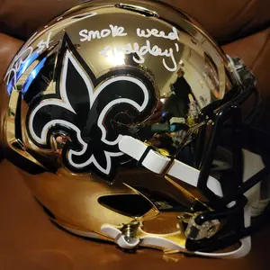 READ DESCRIPTION ASK IF YOUR NEW BEFORE YOU BUY! 1 Full Size Autographed Helmet Rep - Pick Your Player - Mancave Collection