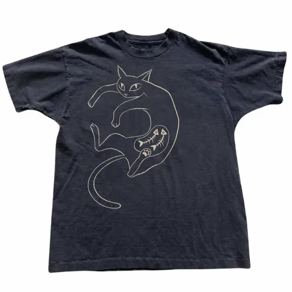 Fishbone Familiar Cat Graphic T-Shirt, Minimal Gothic Feline Tee, Unisex Dark Alternative Art Shirt, Gift for Occult Cat Lovers
