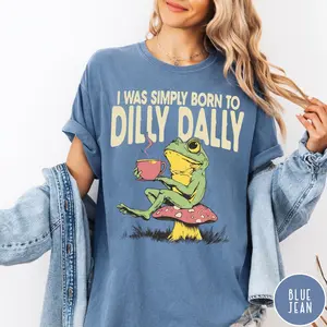 Comfort Colors  First of All I'm a Delight T-Shirt, Vintage Possum Tshirt, Funny Retro TShirt, Graphic Tee, Funny Women's Aesthetic Tshirt