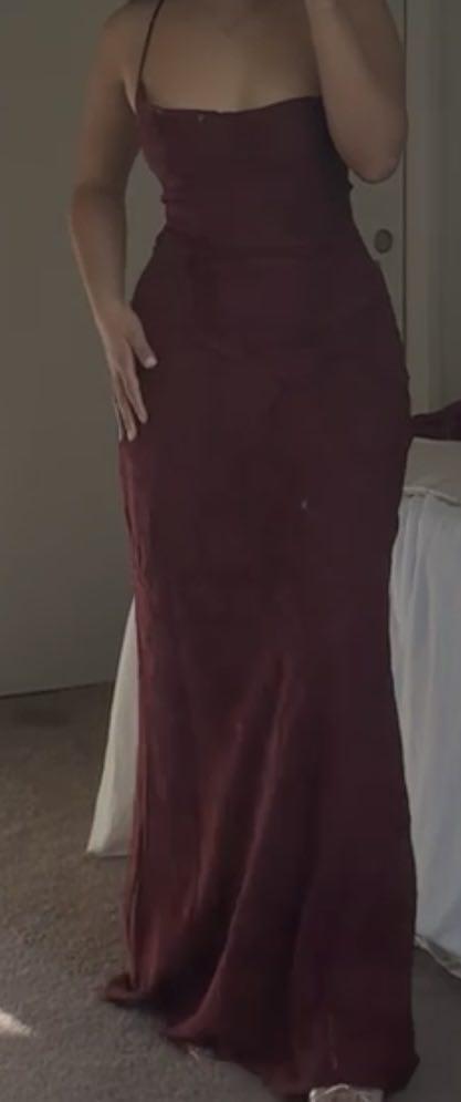 Item: Burgundy Burnout, US 6