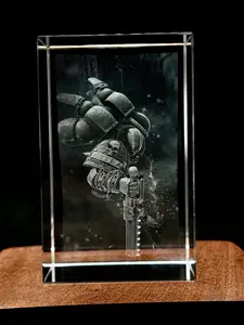 Warhammer 40K Space Marine 3D Crystal Engraving – Sci-Fi Laser Crystal Display
