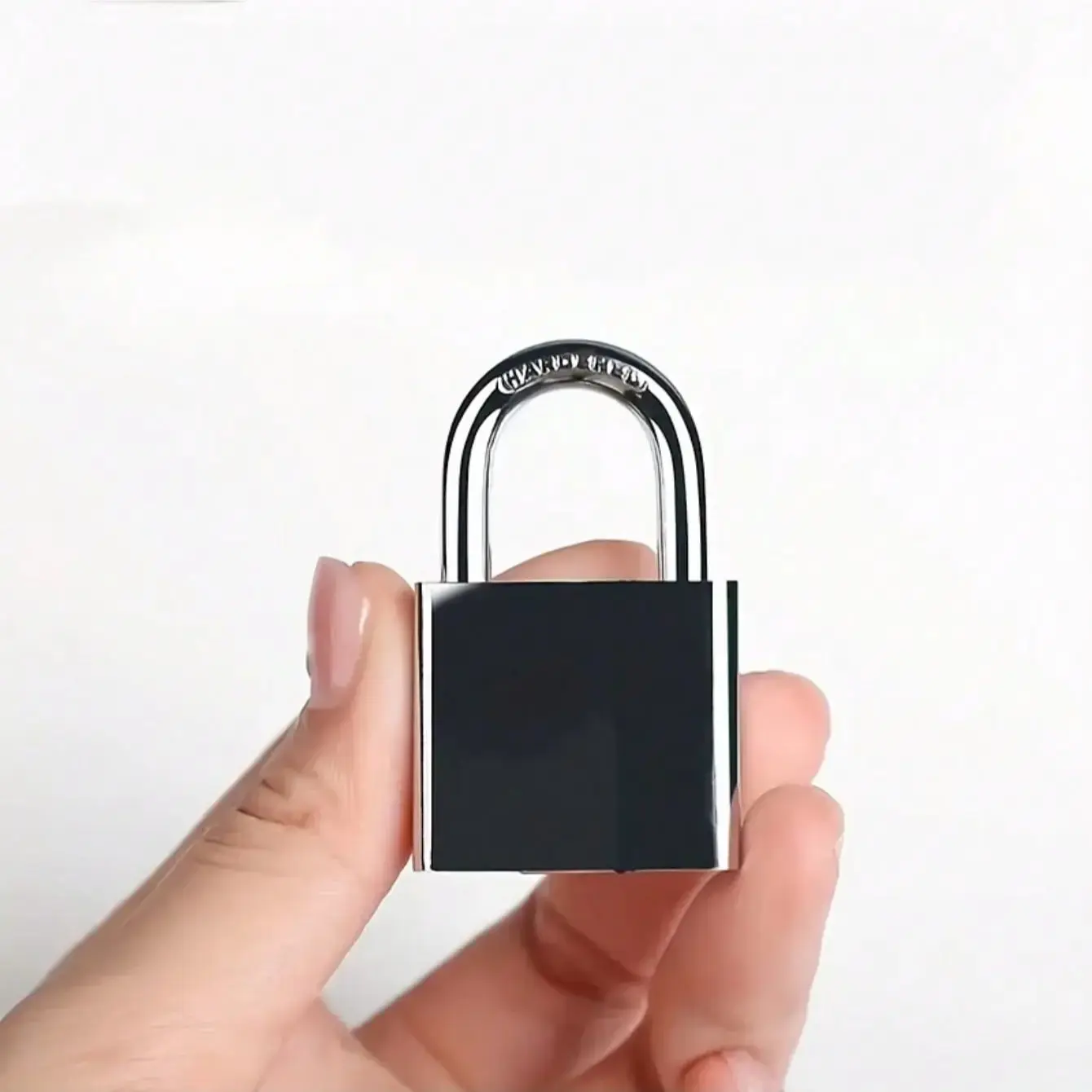 30mm D-Type Padlock Stainless Steel High Security Lock with Key, Durable for Container Warehouse Garage Door Shed Roll-Up Gate