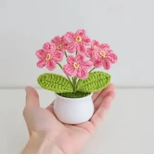 Handmade Forget-Me-Not Lifelike Artificial Flower, Small Potted Plant Home Decor, Polyester Knitted Flower for Any Room, No Battery Needed