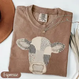 Essential Clean Fit Tee 2026 100% Premium CottonComfort Colors Patchwork Cow T-Shirt, PRINTED Quilted Farm Animal Head Tee, Gingham Floral Rustic Cow Lover T Shirt, Cottagecore Farmhouse Gift Graphic TeeUnisex T-shirts M-5XL