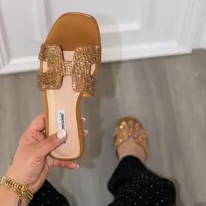 Maxim - Women’s Rhinestone-Embellished Slip-On Flat Sandals, Sparkly Open Toe Summer Footwear, Lightweight Comfortable Casual Flats for Beach, Vacation, Everyday Wear & Stylish Warm Weather Looks